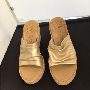 Blowfish Women's Metallic Gold Mules